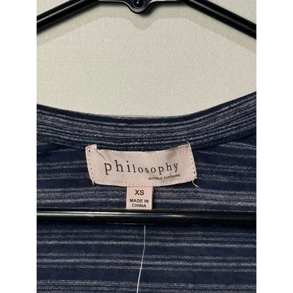 Philosophy Republic Clothing‎ Striped Raglan TShirt Womens XS Navy Blue Viscose - Picture 2 of 6